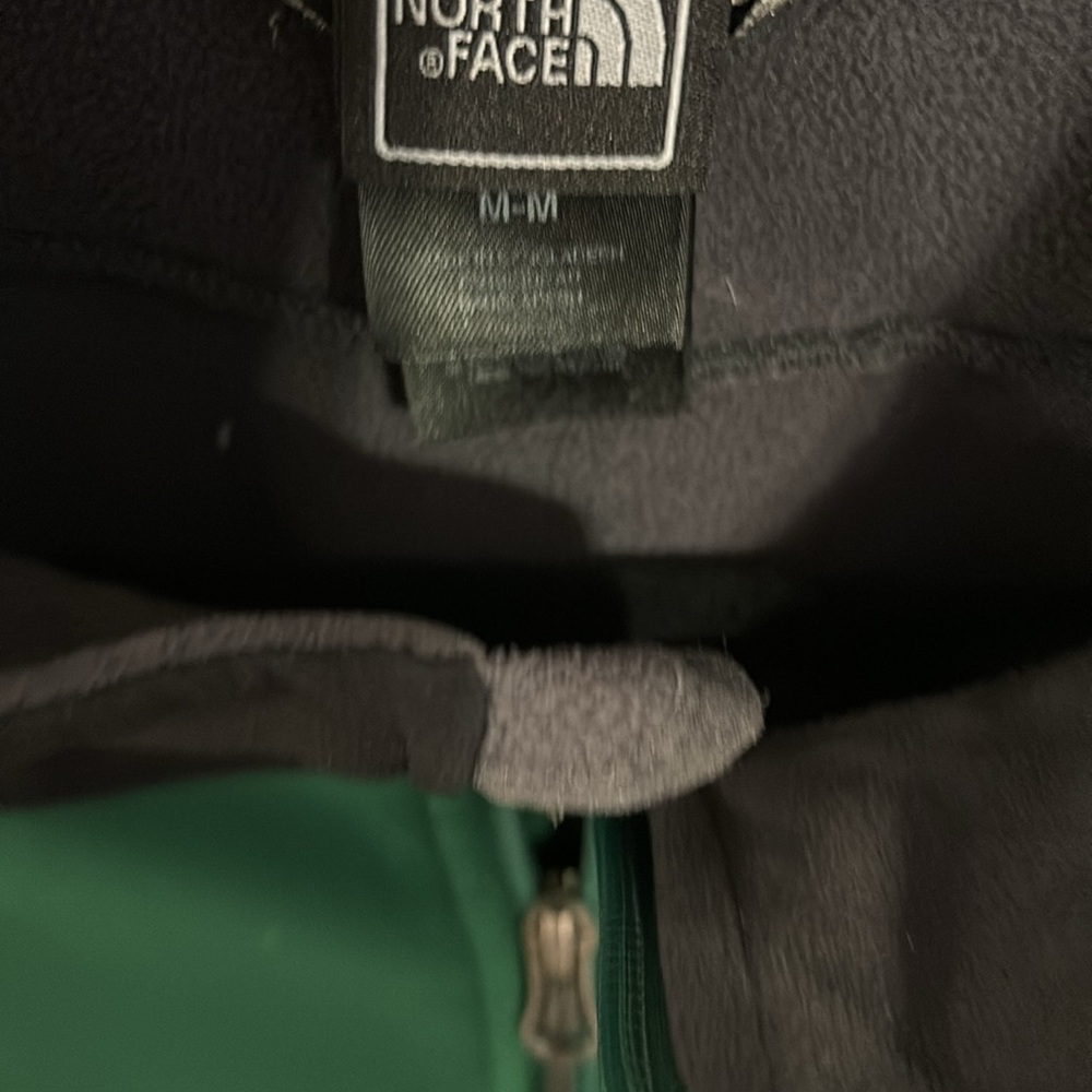 Men’s north face jacket - Picture 3 of 4